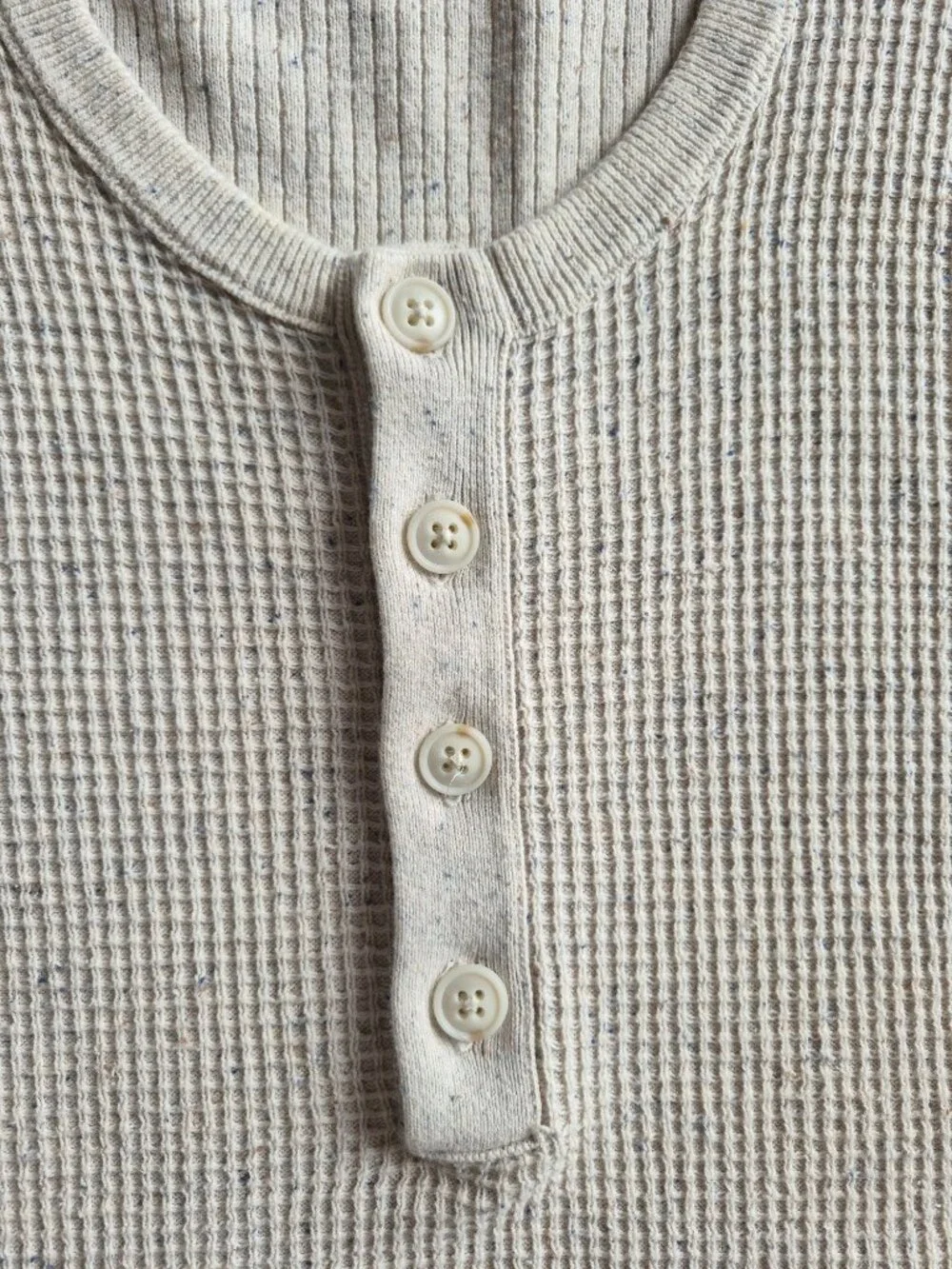 Banana Republic Thermal Waffle Weave Long Sleeve Henley Tee Oatmeal Color M